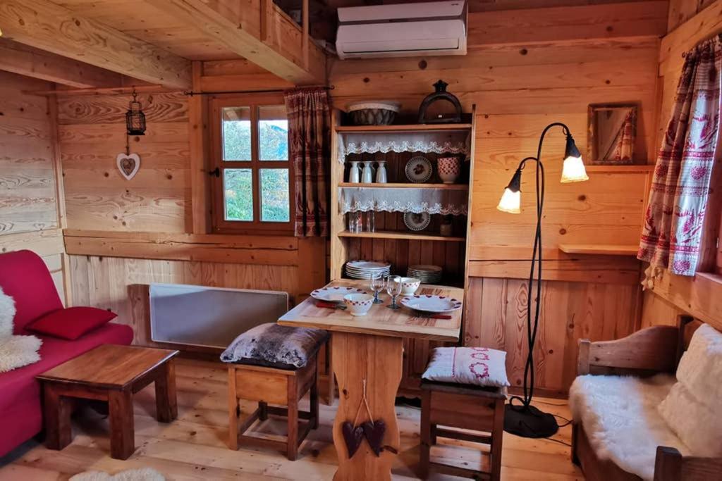 Au Petit Chalet Avec Son Spa - Escapade En Amoureux ! Villa Cruet Kültér fotó