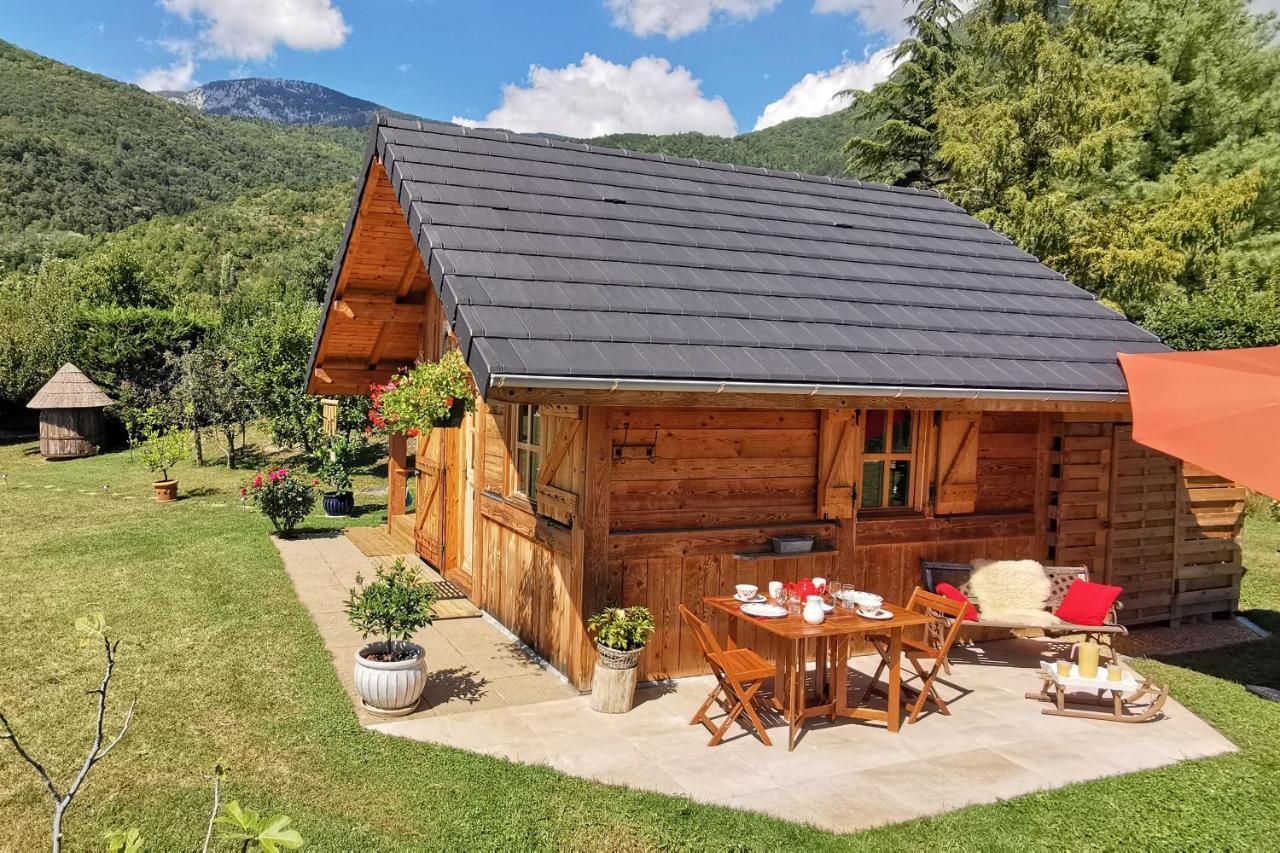 Au Petit Chalet Avec Son Spa - Escapade En Amoureux ! Villa Cruet Kültér fotó